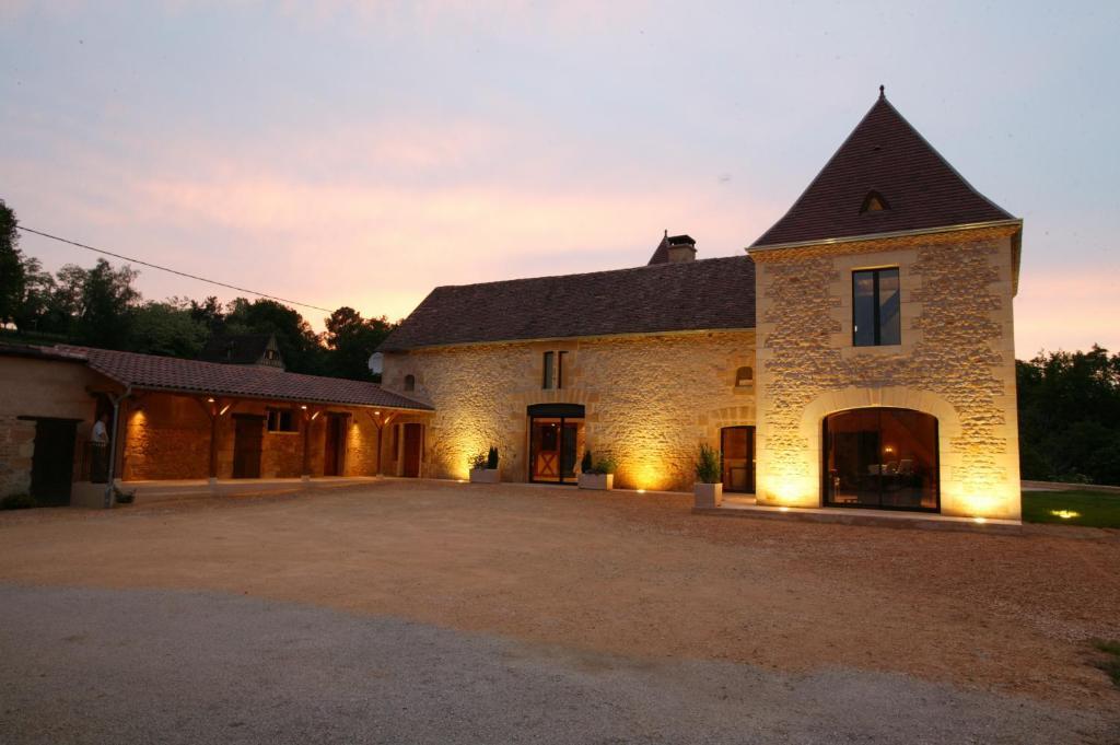 D'hotes Les Peyrouses 3*